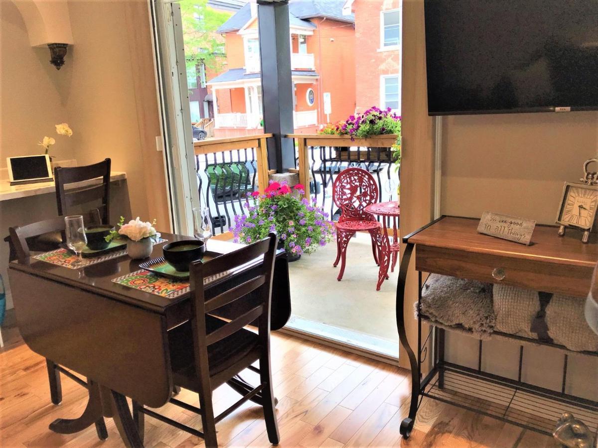 Ottawa Downtown Executive Apartment Retreat With Private Balcony Near Bank Street - Sleep Max 2 Zewnętrze zdjęcie